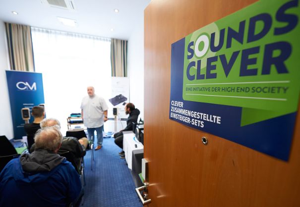 Unter dem Label «Soundclever» werden Audiosysteme präsentiert, die bei einem Preis von maximal 5000 CHF beeindruckende Klangqualität bieten.