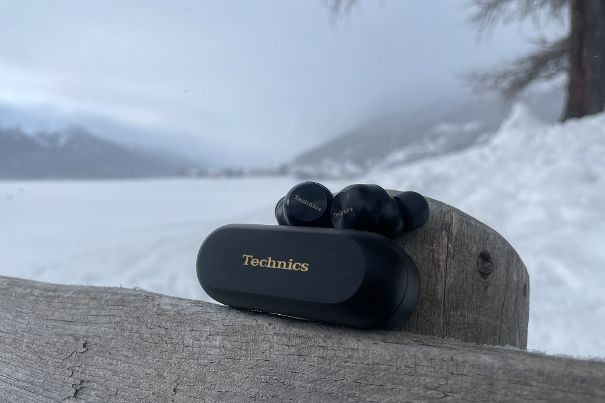 Test Technics In-Ear-Kopfhörer EAH-AZ100.