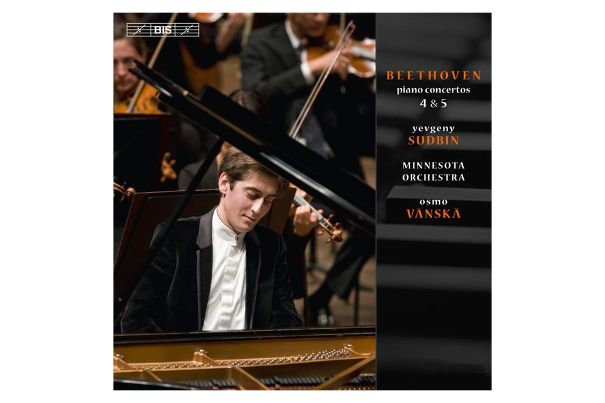 Die Aufnahme von Beethovens Klavierkonzert Nr. 4 mit Yevgeny Sudbin entfaltet eine verblüffende Abbildungstreue.