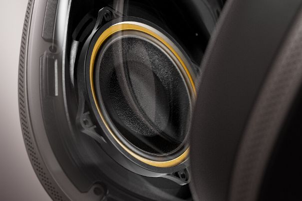 Eine Klasse für sich: Der 40-mm-Treiber mit Carbonfaser-Membran ist nur eine der technischen Zutaten, mit denen der Px8 S2 eine überlegende Klangqualität realisiert.