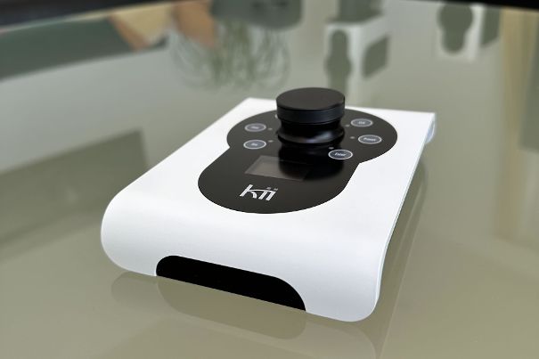 Controller-Einheit für Kii Seven.