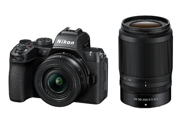 Für Einsteiger oder als Zweitkamera: Die Nikon Z50II ist eine erschwingliche und gut ausgestattete APS-C-Kamera mit kleinen Einschränkungen.