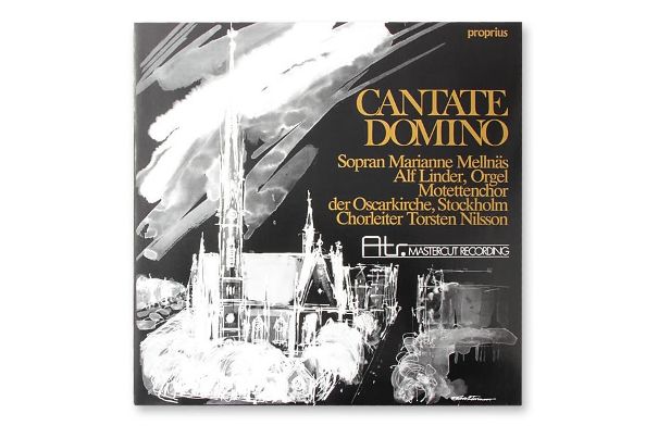 Immer wieder schön, nicht nur an Weihnachten: Proprius «Cantante Domino» ist ein audiophiler Vinyl-Klassiker. Über den Phono-Eingang des MOON in bestechender Live-Atmosphäre.