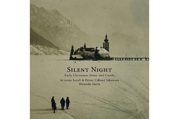 Musikalisch aufnahmetechnisch ganz hervorragend: «Silent Night» mit Arianna Savall, Petter Udland Johansen und dem Ensemble Hirundo Maris. Aufgenommen in der Kirche Maisprach.