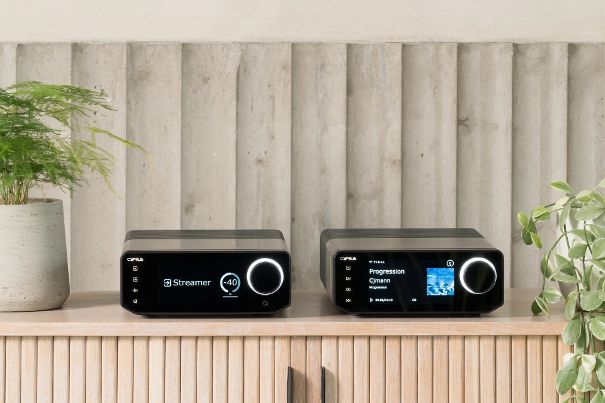 Dreamteam: Im Verbund mit den neuen STREAM 40 läuft der Cyrus 40 AMP zur Höchstform auf.
